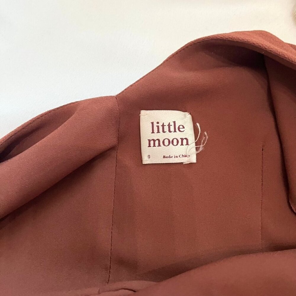 ARITZIA LITTLE MOON BROWN SLEEVELESS V-NECK MINI DRESS ARTICLE 63085 - 0 - Picture 8 of 11